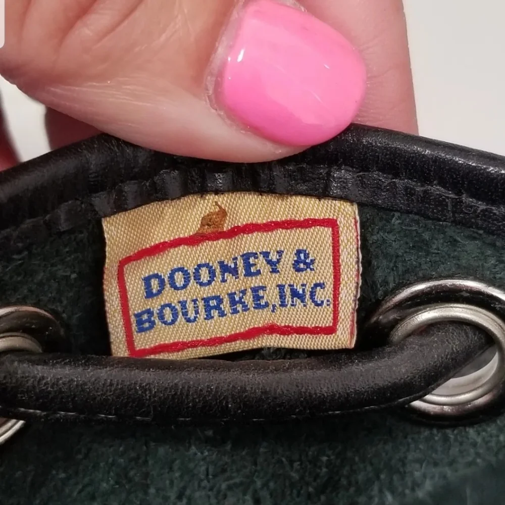 Sold! Vintage Dooney & Bourke Serena Black Pebbled Leather Drawstring Bucket Bag - Picture 4 of 9